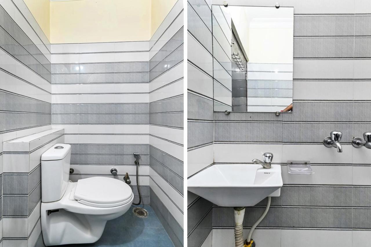 Oyo 49672 Hotel Galaxy Moradabad Extérieur photo
