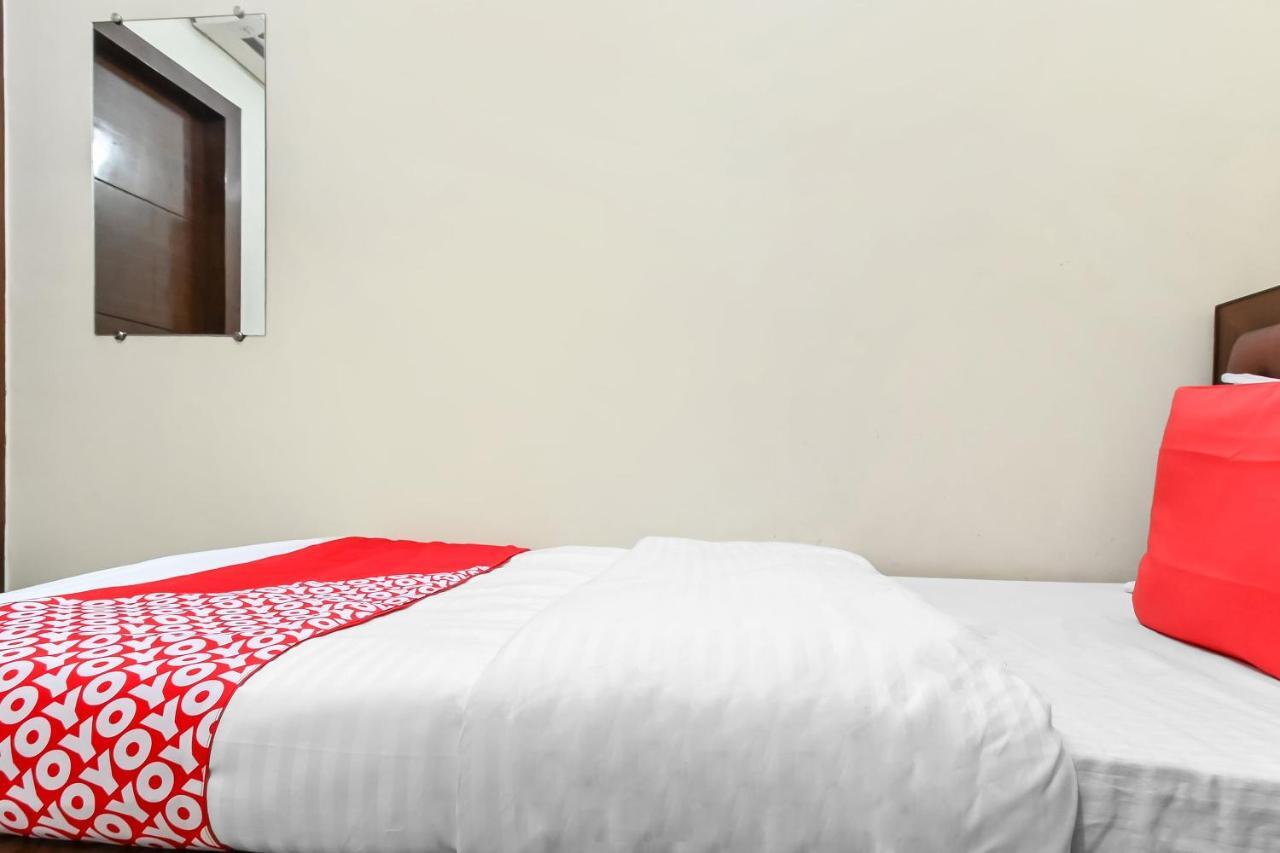 Oyo 49672 Hotel Galaxy Moradabad Extérieur photo